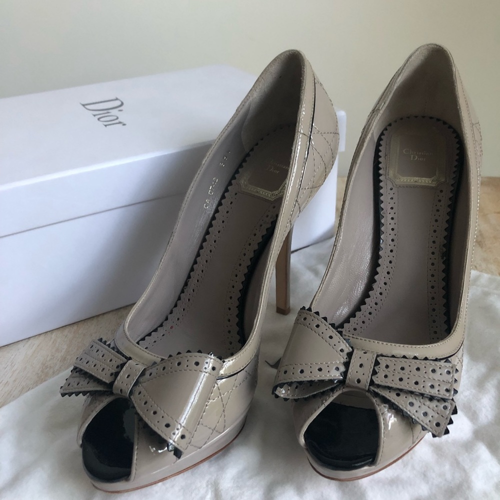 Christian Dior Classic Quilted Bow Tie Pump
